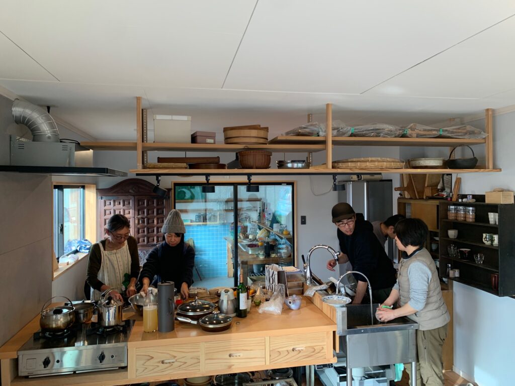 シェアキッチン